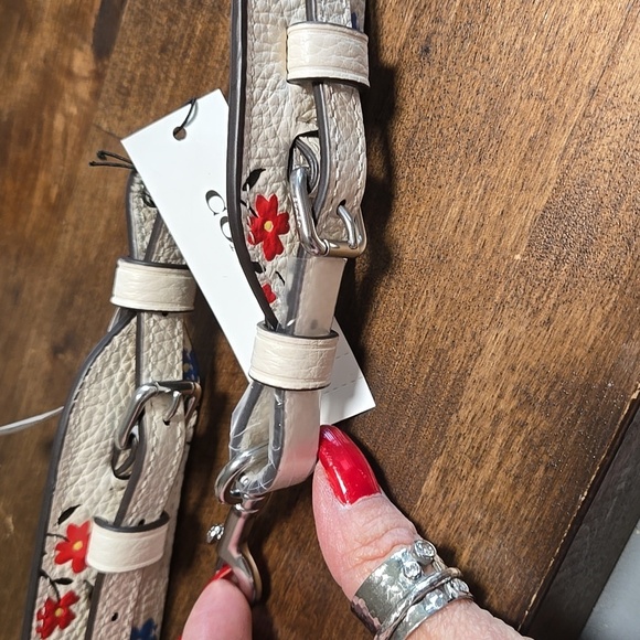 Coach New With Tags Cream Floral Strap Leather - Picture 7 of 7